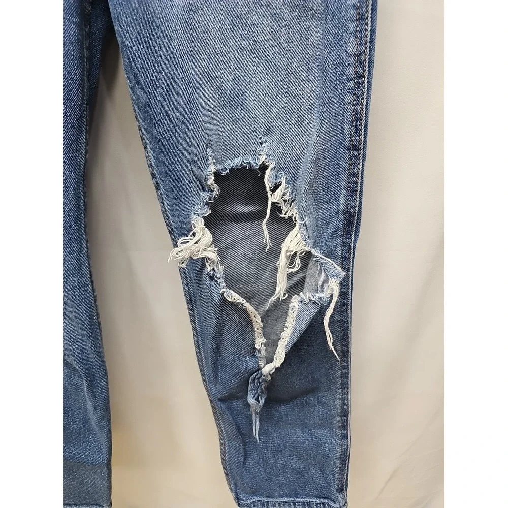 Hollister Ultra High-Rise Blue Distressed Denim Mom Jeans Juniors Sz 1r W25 L27 - Picture 5 of 15